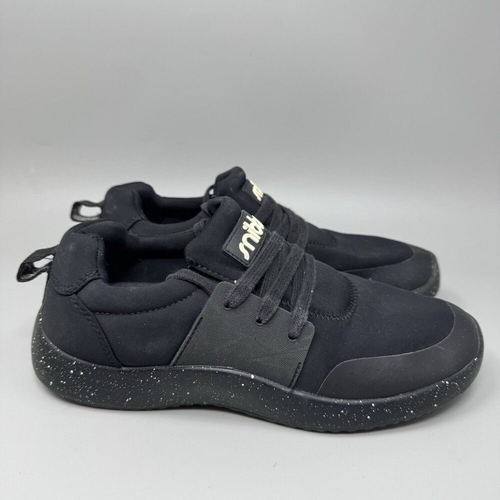 SNIBBS Women's Spacecloud Sneakers Solid Black Non-Slip Work Shoes Sz 8.5